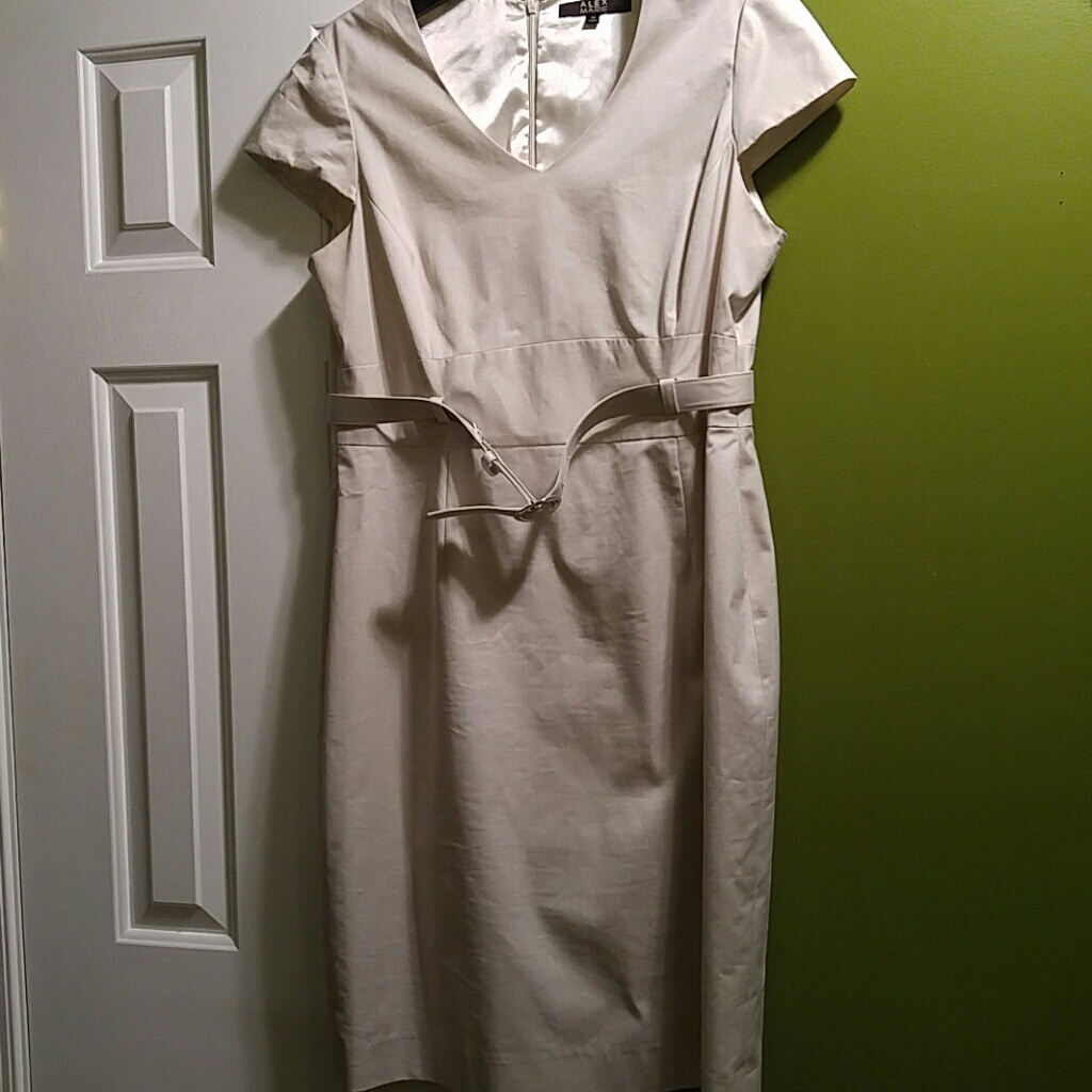 Easter SaleCute Alex Marie Dress Euc
